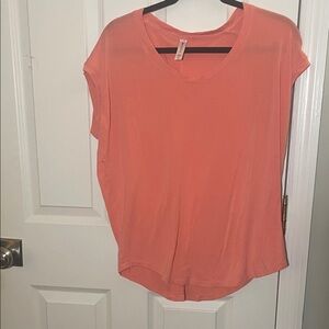 Athleta cloudlight stratus Tee